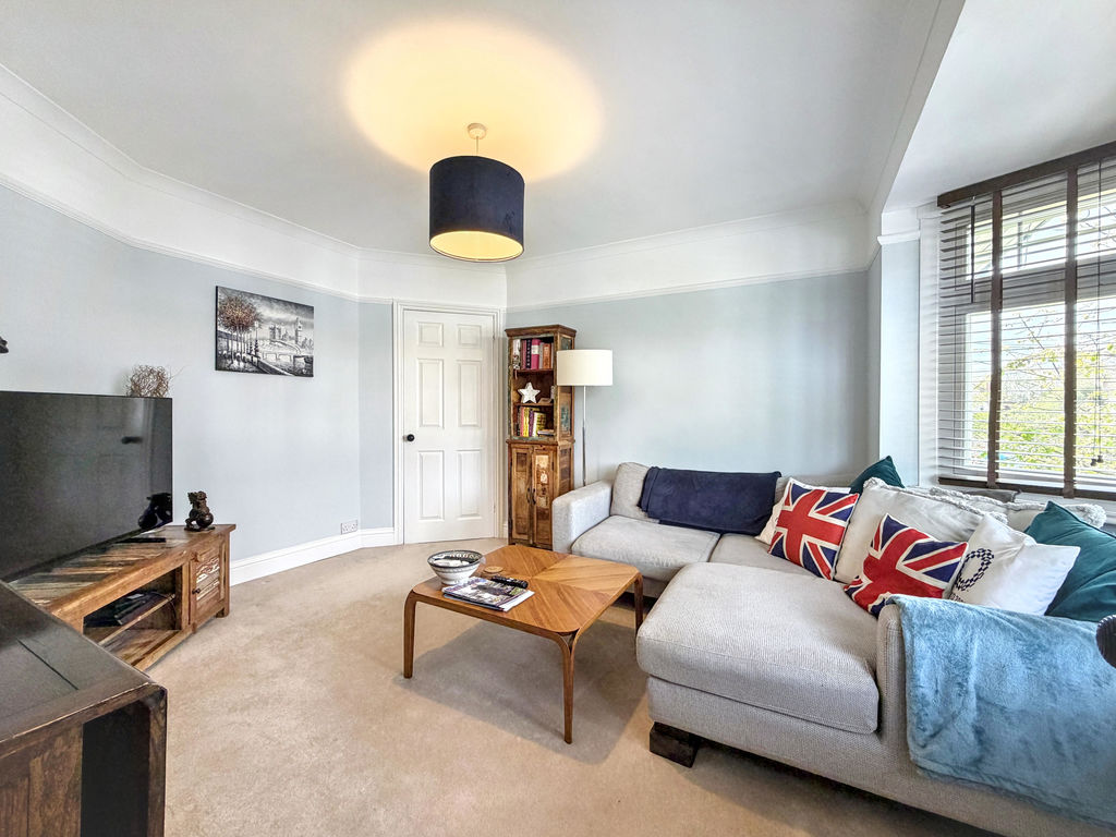 Living Room- click for photo gallery